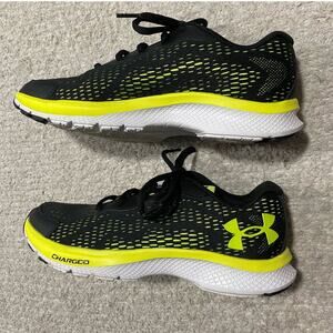 Under Armour Charged Escape Running Shoe Sneakers Trainers 38.5 6Y Black Yellow